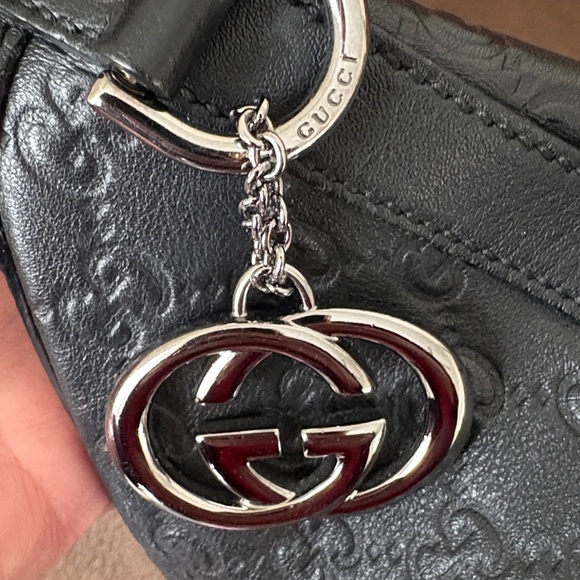 Gucci Black Embossed Leather Shoulder Bag - Picture 2 of 10